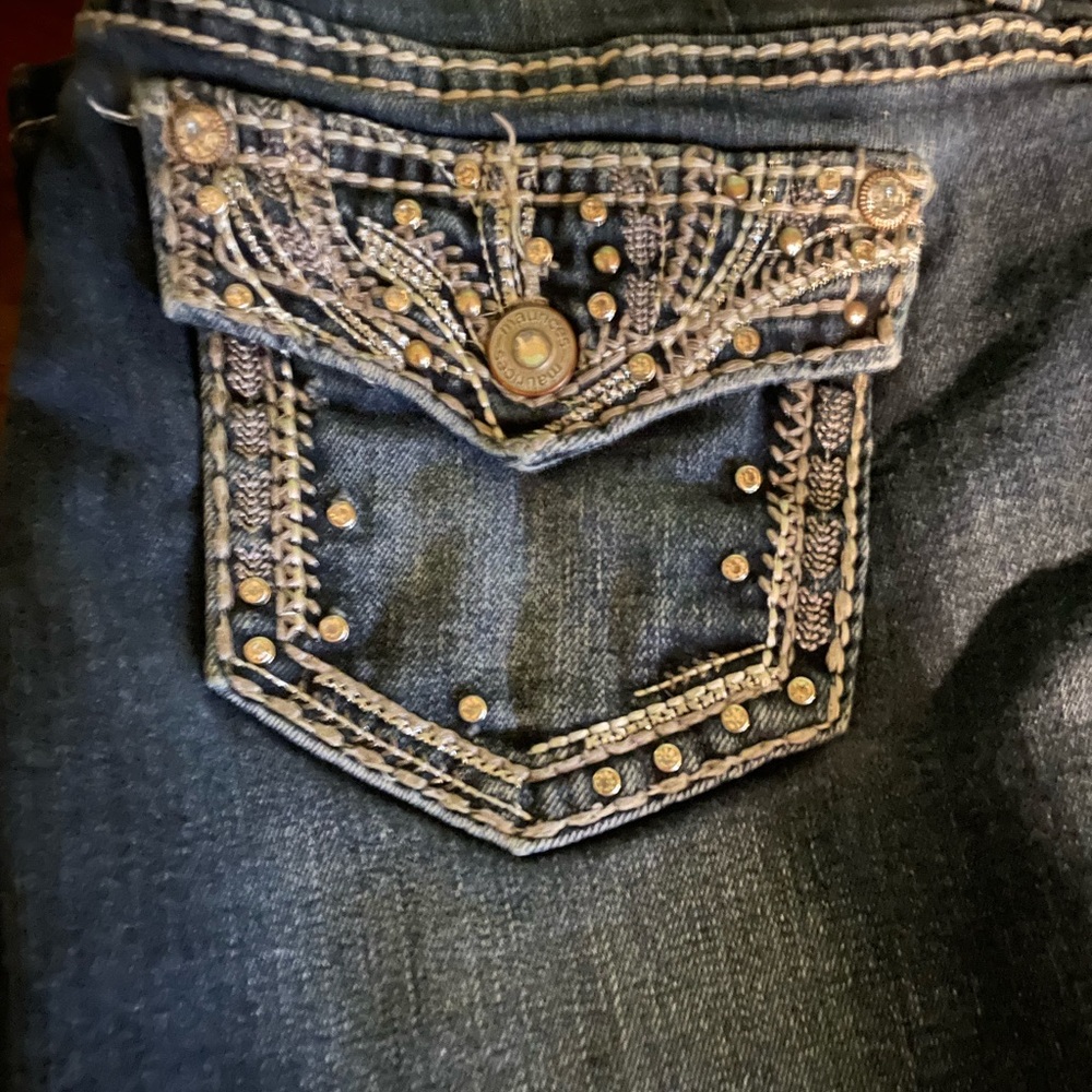 Name brand capris - Picture 4 of 11